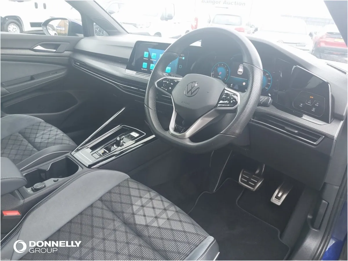 Volkswagen Golf Hatchback R-Line - Image 4