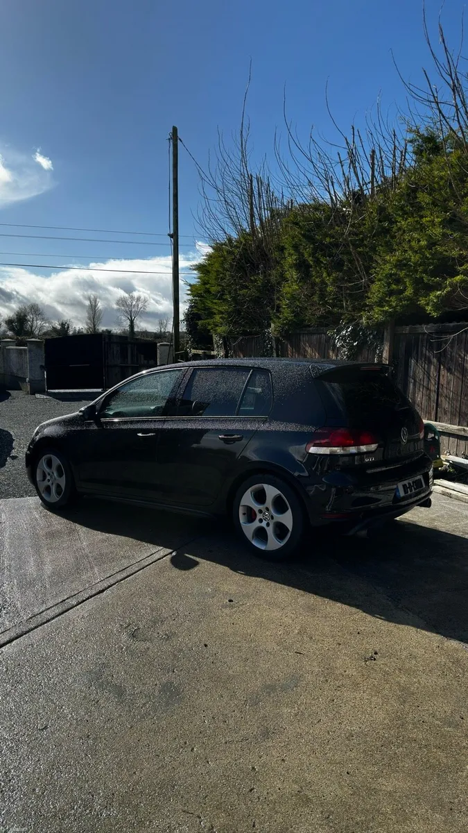 2010 Golf GTI - Image 2