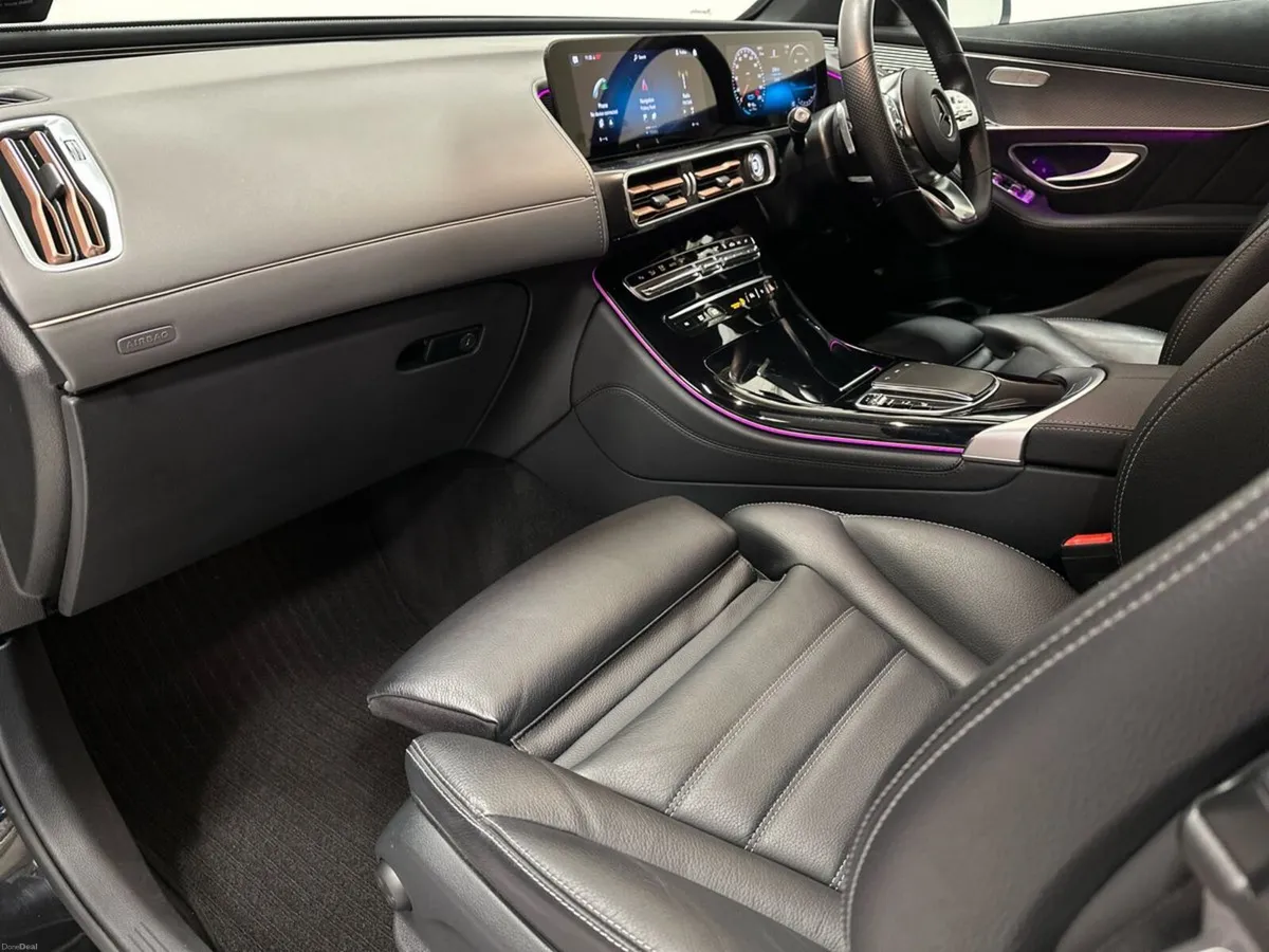 Mercedes-Benz EQC EQC400 4Matic AMG Line - Image 6