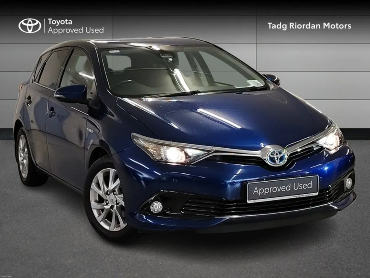 Toyota Auris 1.8 Luna Hybrid - Image 1