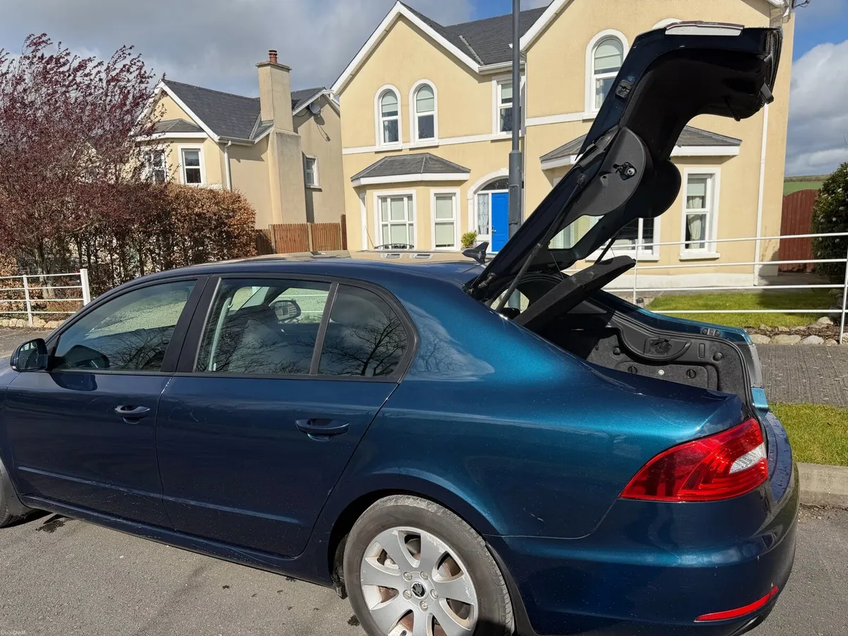 Skoda Superb Low Mileage Taxed and Tested - Image 6