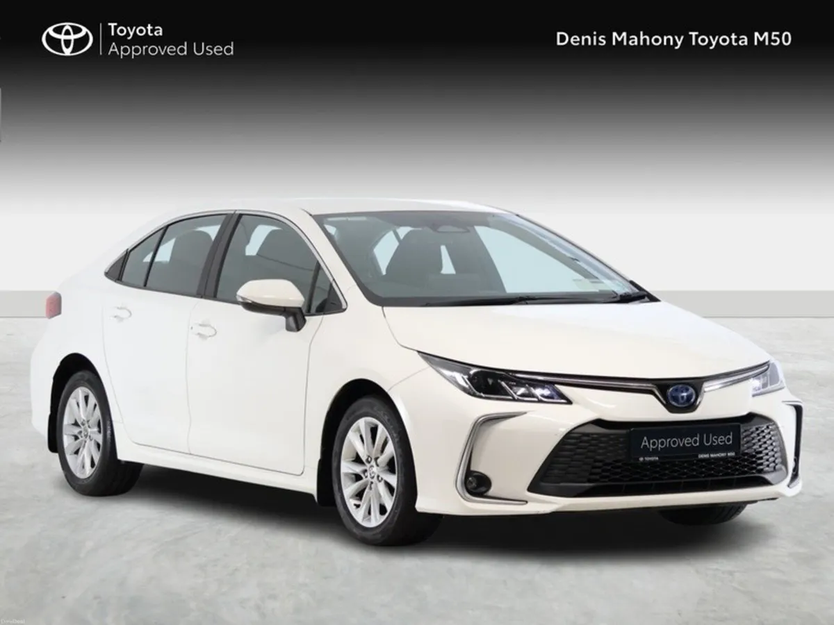 Toyota Corolla Luna Saloon Hybrid - Image 1