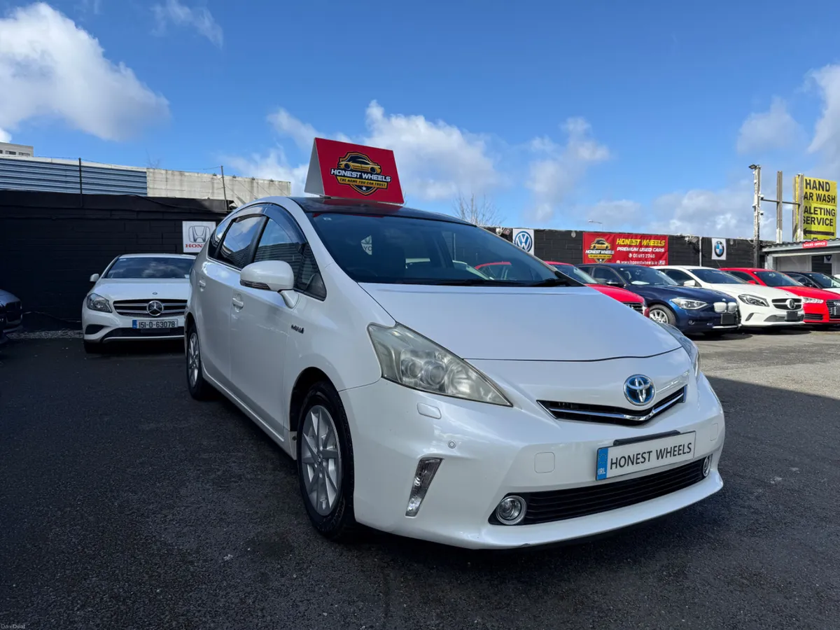 2013 Toyota Prius Alpha 7 Seater 1.8 Hybrid - Image 2