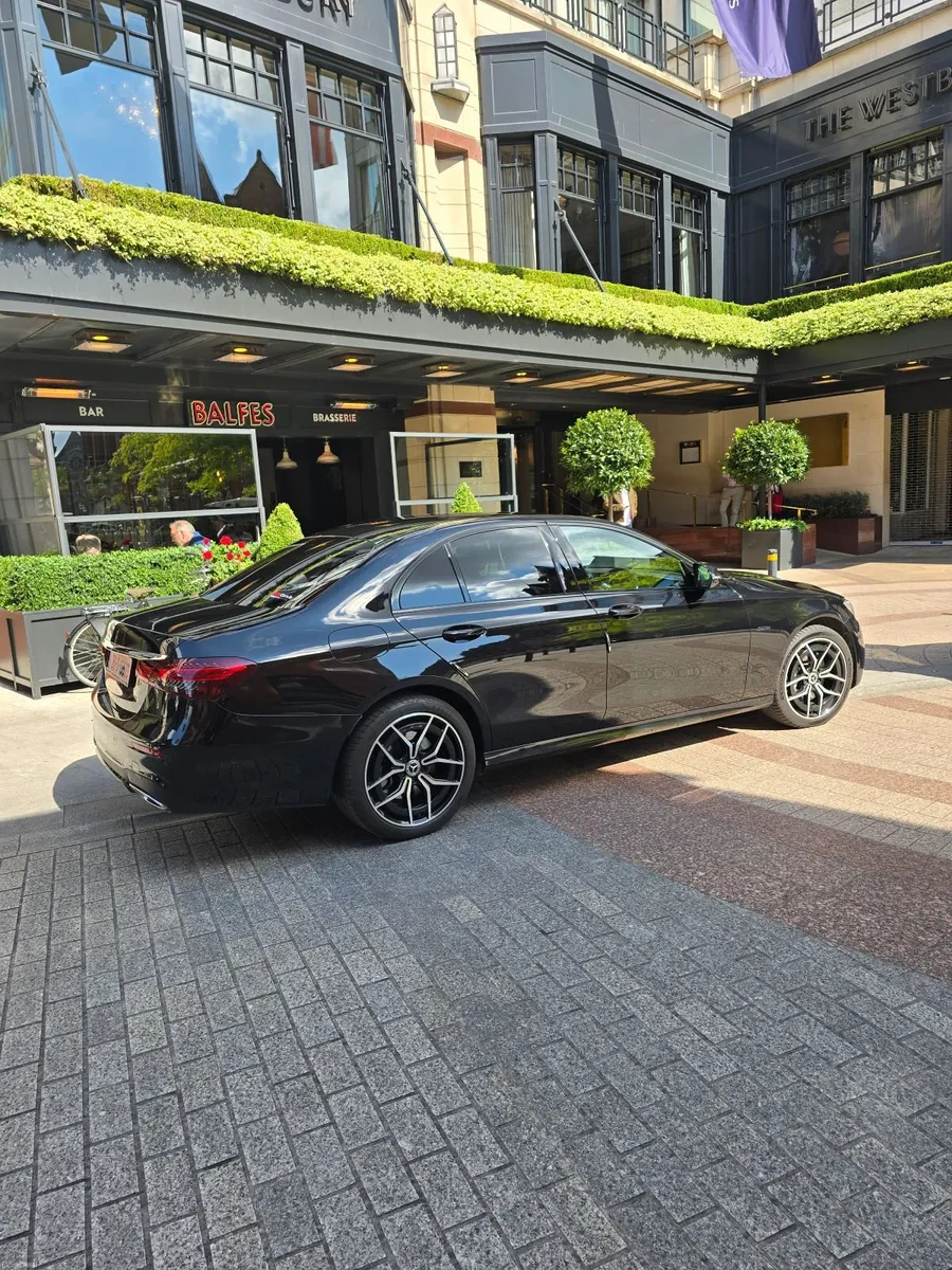 Mercedes-Benz E-Class 2021 - Image 3