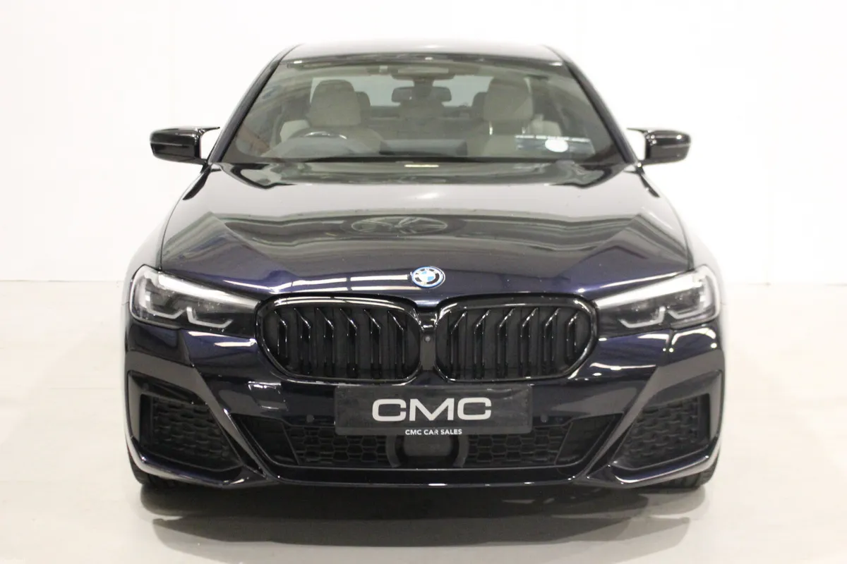 BMW 5-Series 2022 530E MSPORT PRO - Image 2