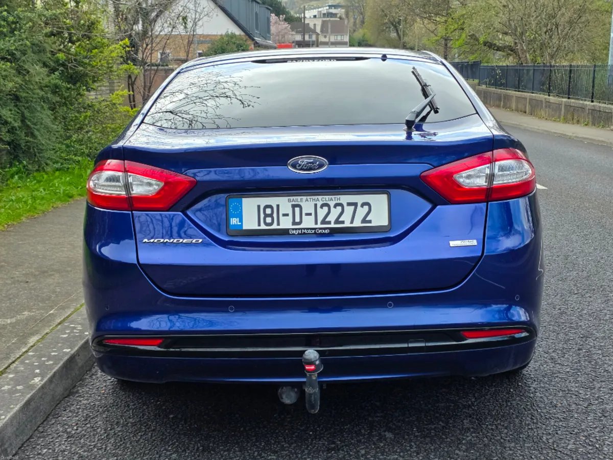 Ford Mondeo Titanium 1.5TD 120PS 6SPD 4DR - Image 4