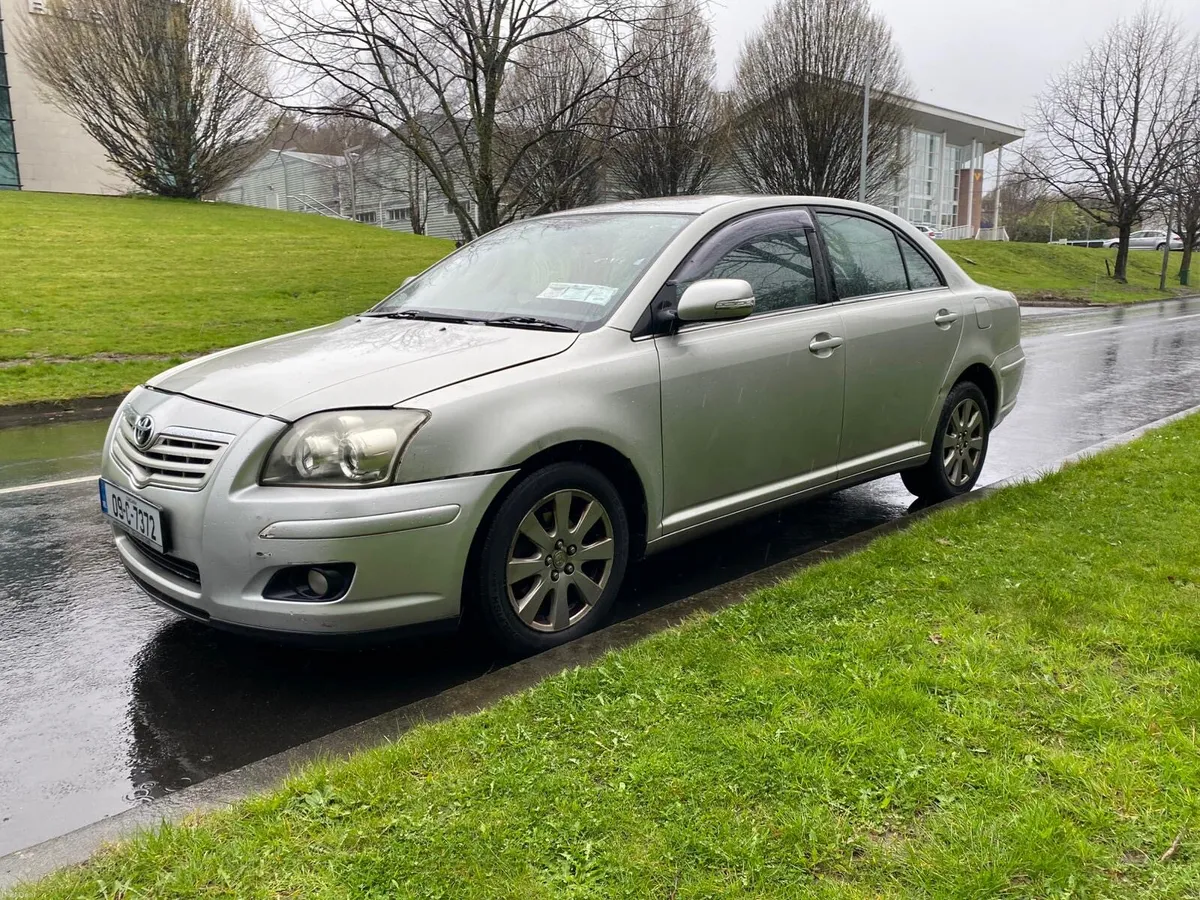 2009 Toyota Avensis - Image 2