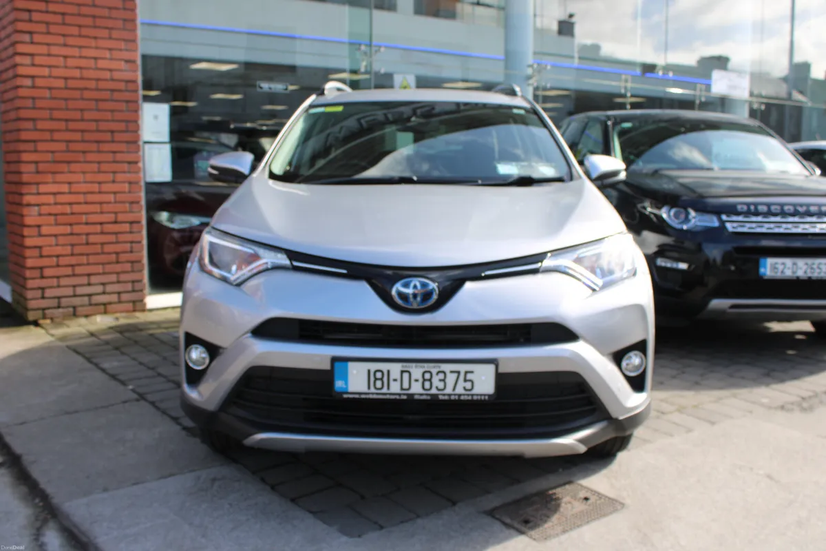 Toyota RAV4 2018 LUNA *IRISH NEW/ LOW KMS* - Image 2