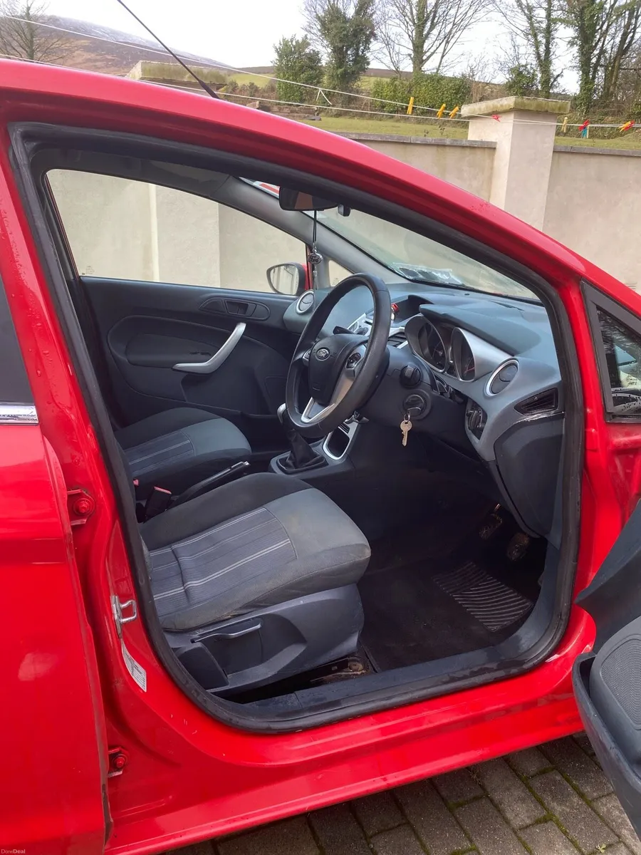 Ford Feista - Image 4