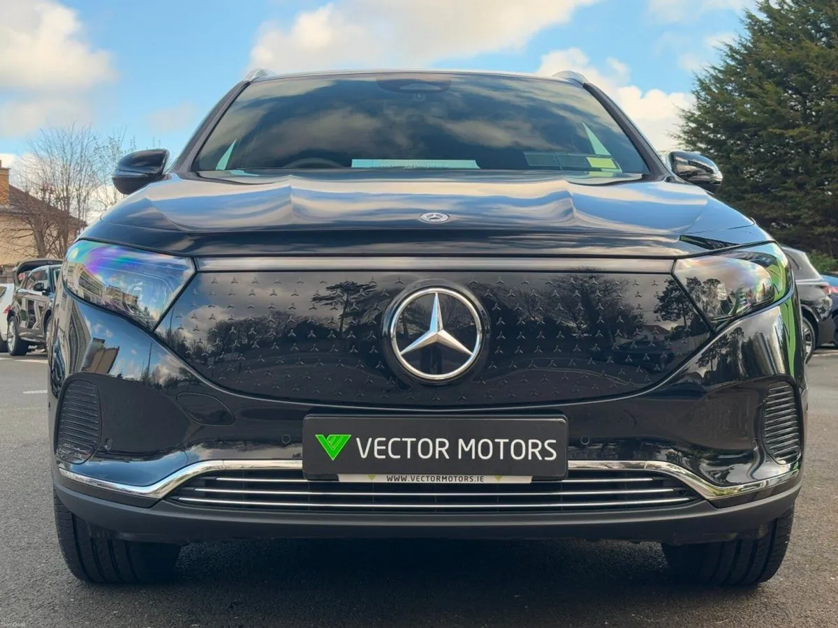 Mercedes-Benz EQA 250+ SPORT EXECUTIVE BLACK LEATH - Image 3