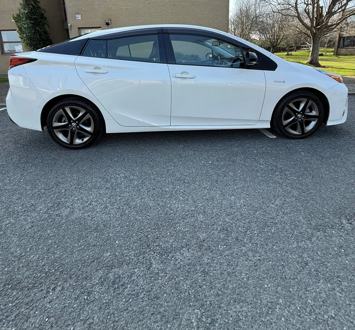Toyota Prius 2020 - Image 1