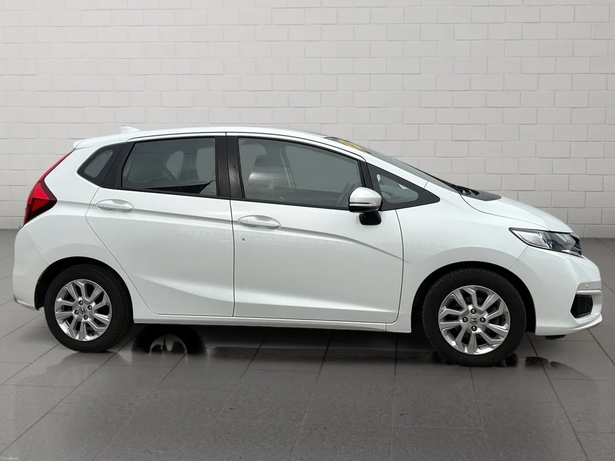 Honda Jazz 2018 Auto NCT 2028 - Image 4