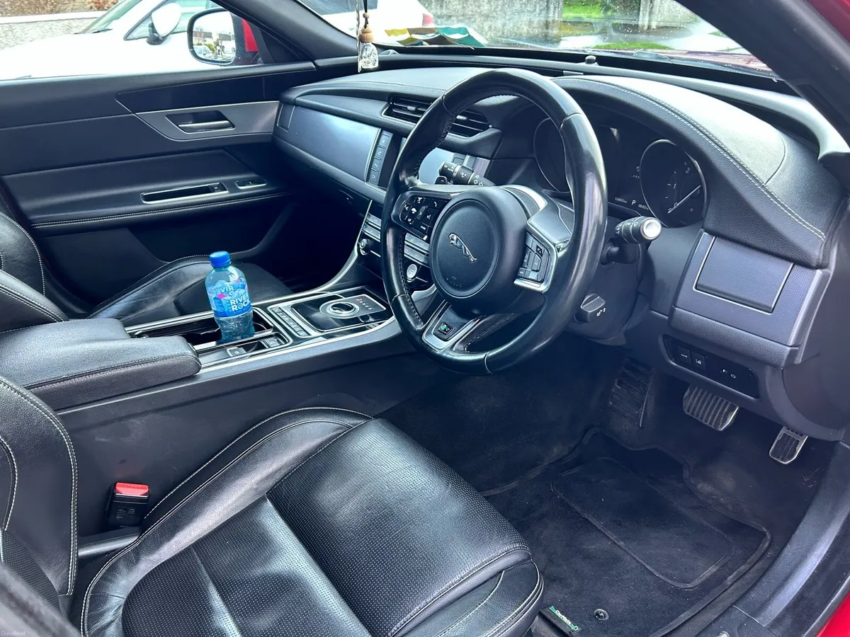 Jaguar XF 2016 - Image 3