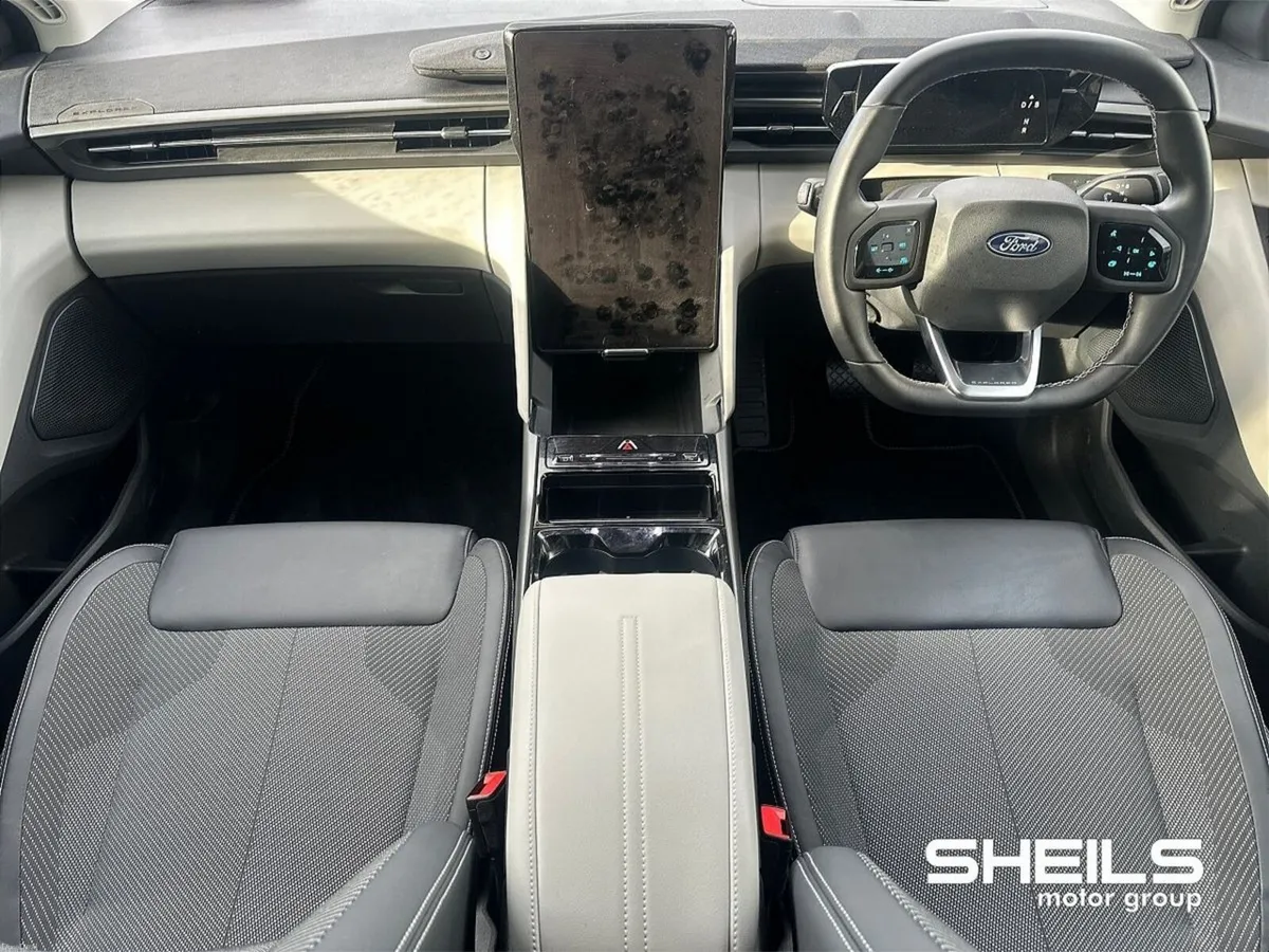 Ford Explorer *SOLD* Select *Driver Assistance Pac - Image 3