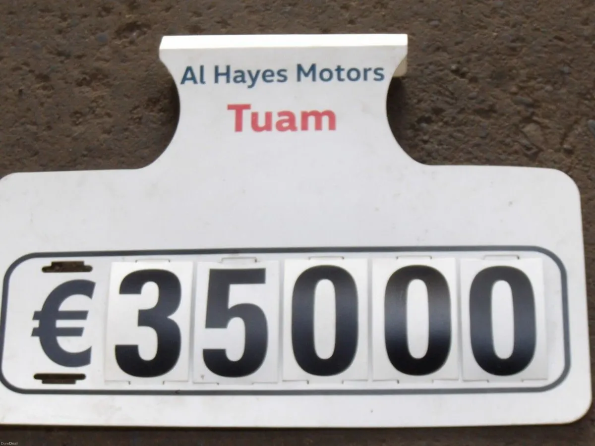 Volkswagen Tiguan 2022 LIFE 2.0 TDI 6SPEED 122BHP - Image 3