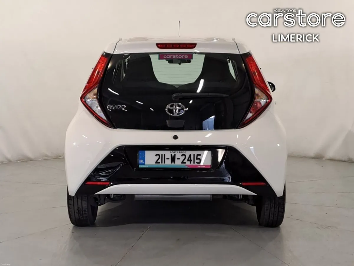 Toyota Aygo 1.0 VVT-i x-play Smartphone - Image 4