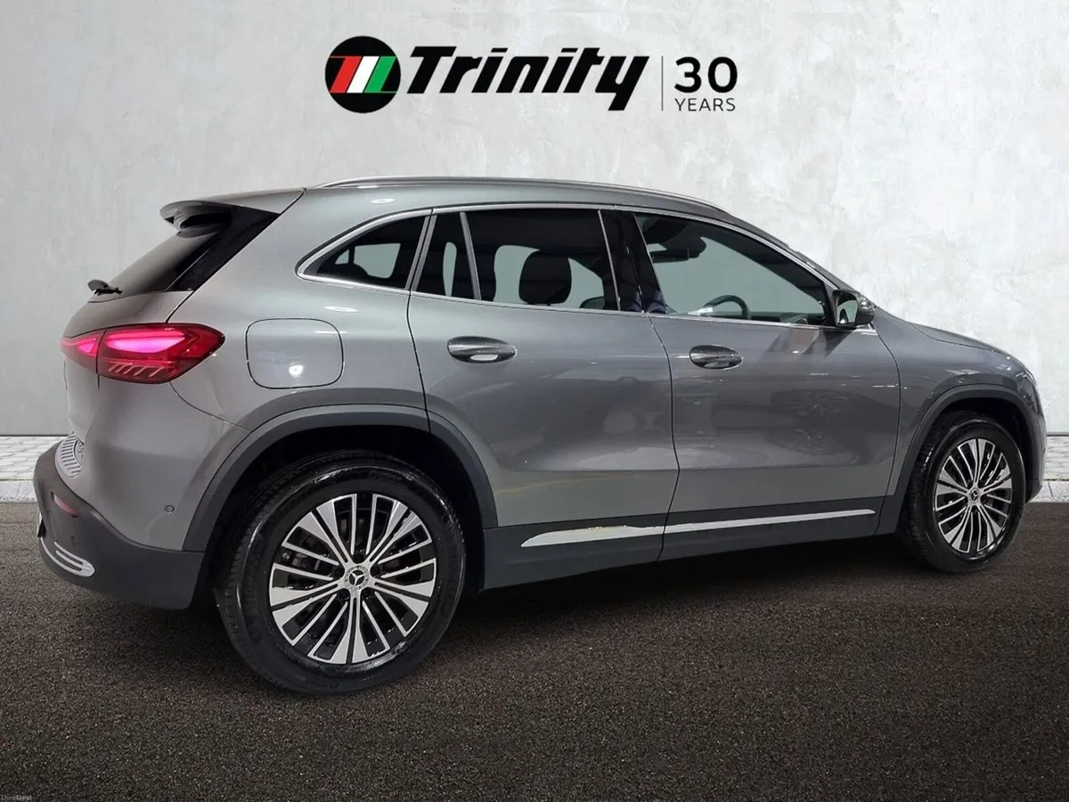 Mercedes-Benz EQA ** 252 ** SPORT  ** PREMIUM 250+ - Image 3