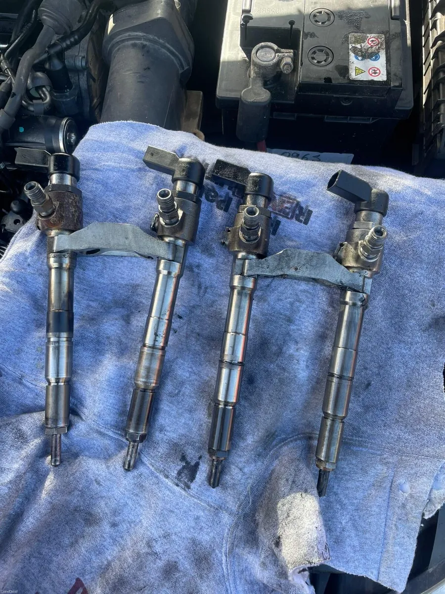 4 vw golf injectors - Image 2