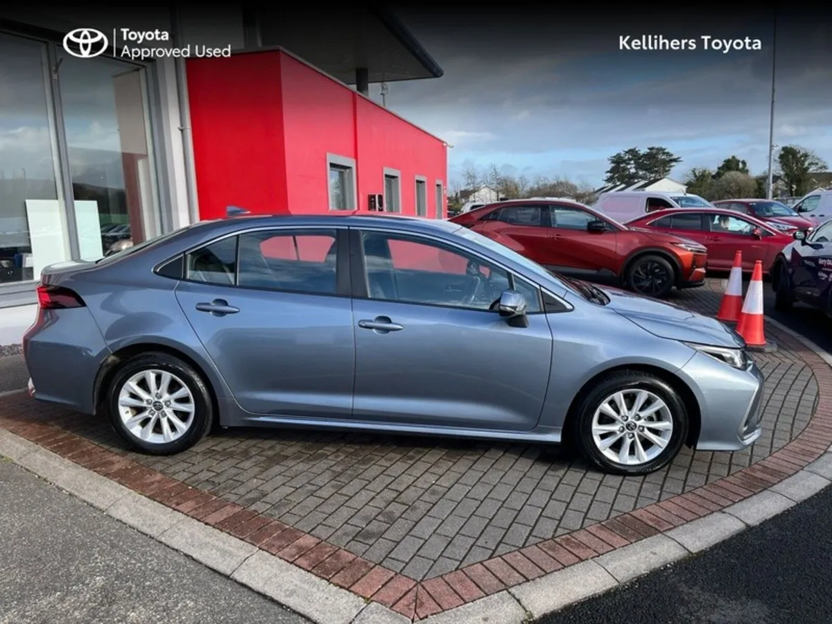 Toyota Corolla LUNA SALOON - Image 3