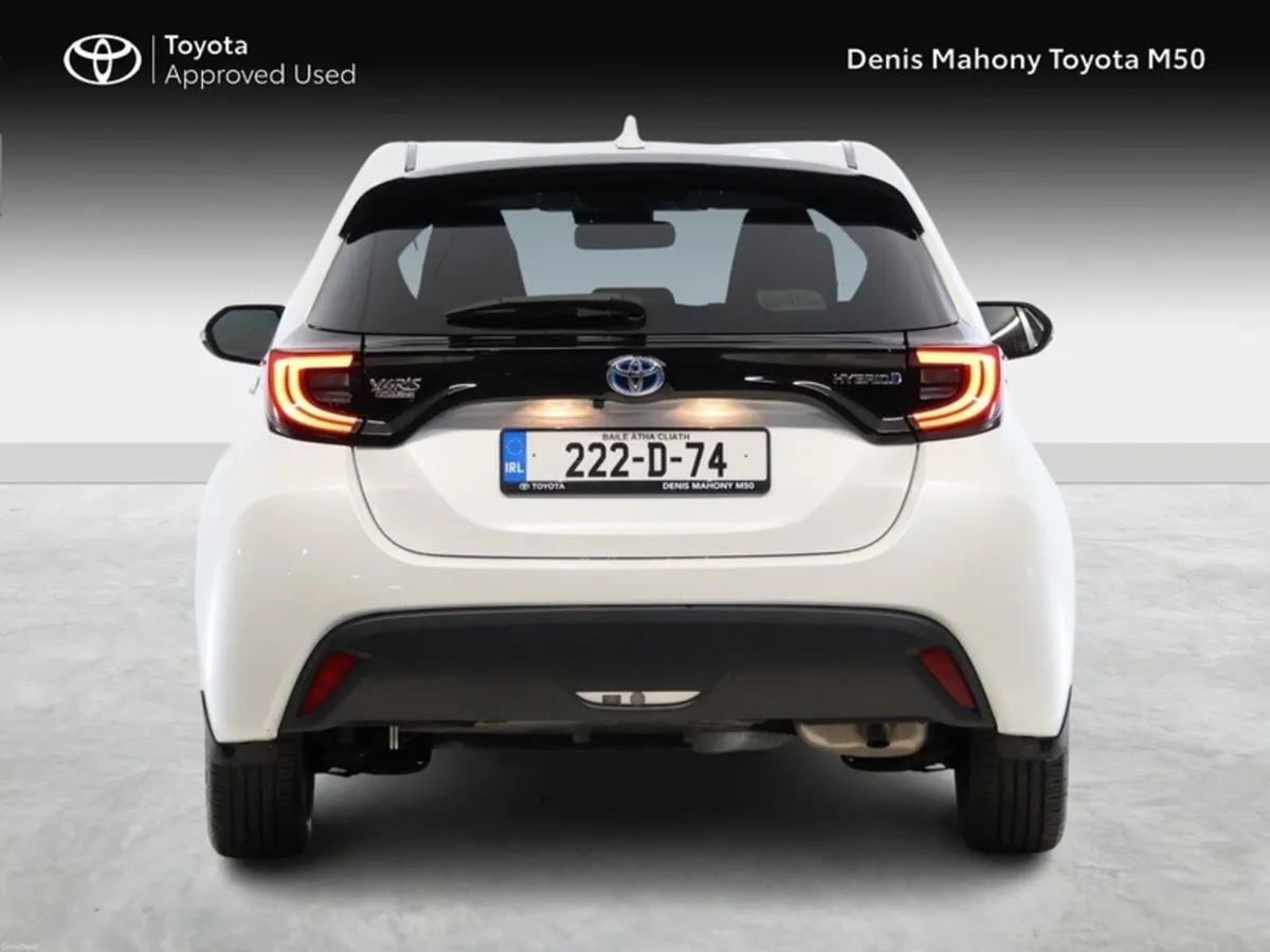 Toyota Yaris Luna Sport Hybrid - Image 4