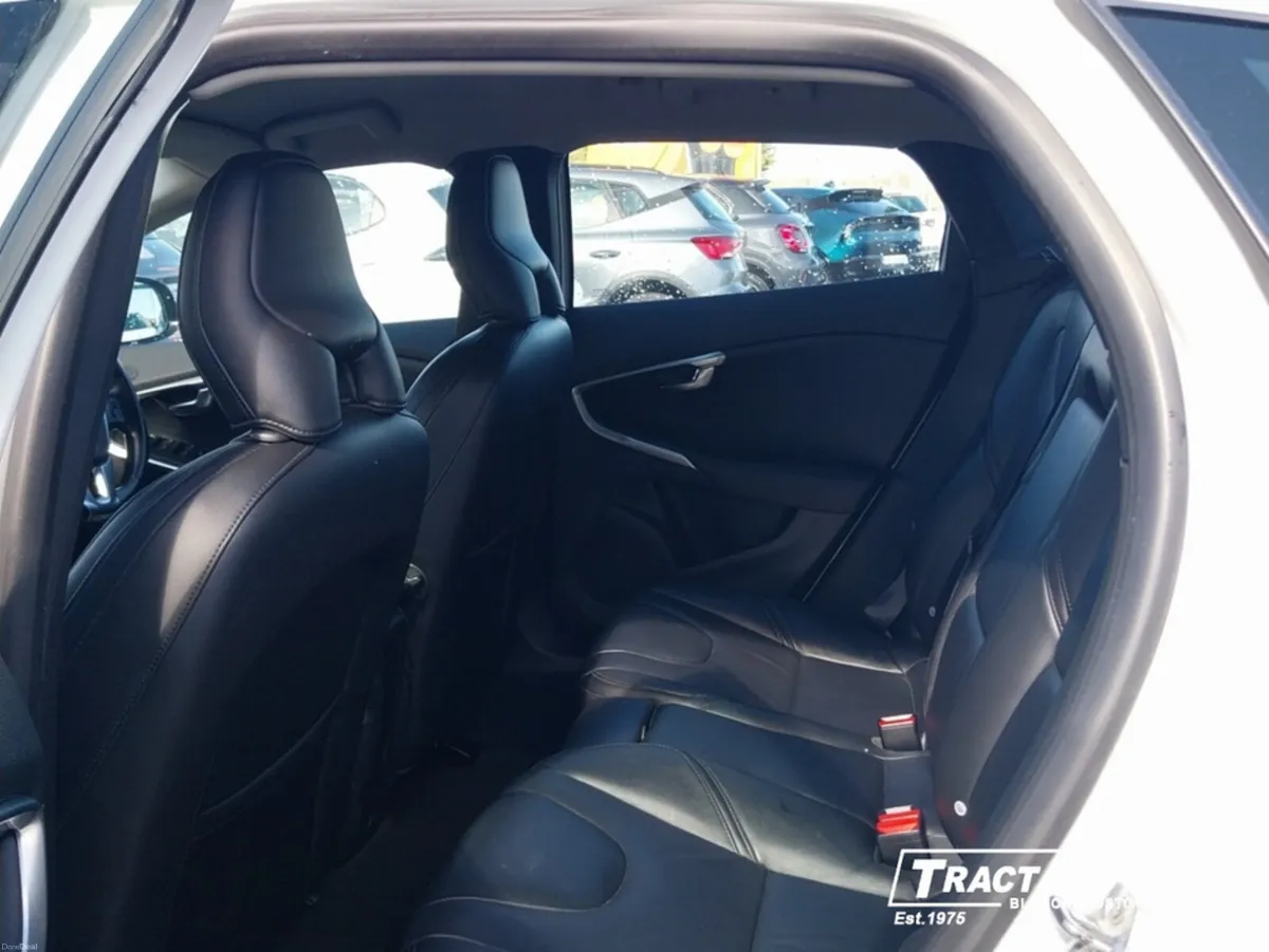 Volvo V40 40 SERIES 2.0 D3 SE LUXURY NAV 150BHP 5 - Image 6