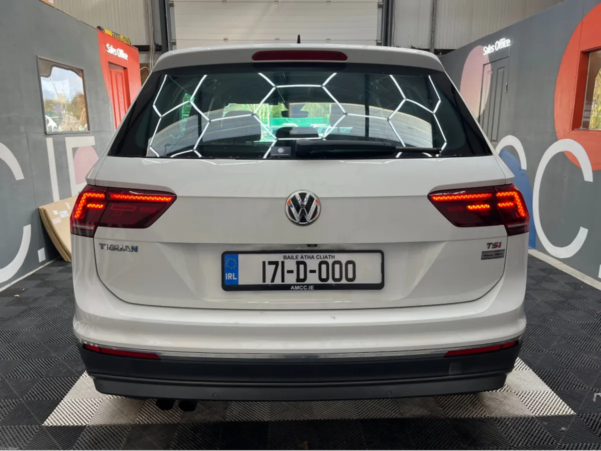 Volkswagen Tiguan 2017 VOLKSWAGEN TIGUAN TSI HIGH - Image 3