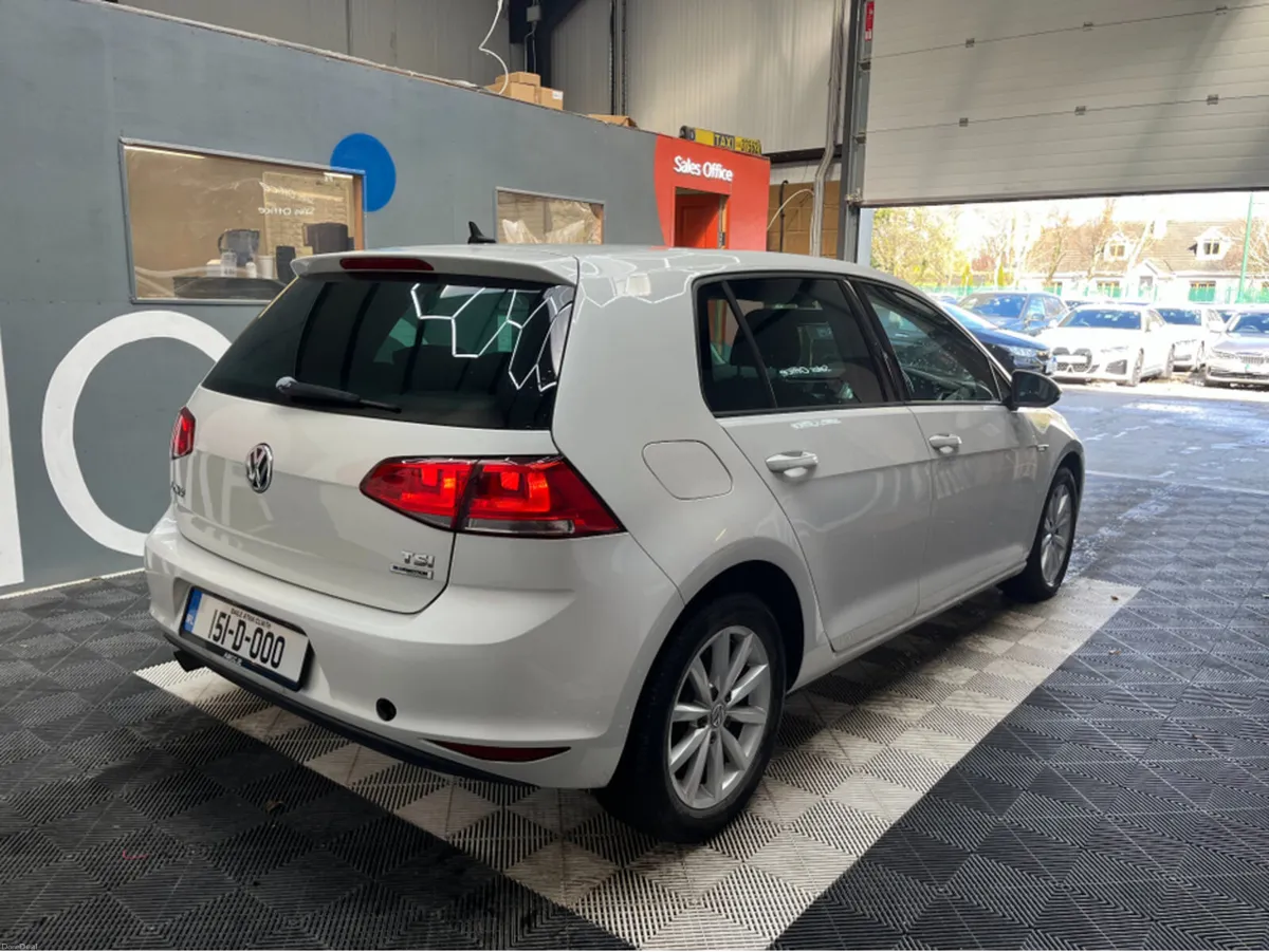 Volkswagen Golf 2015 VOLKSWAGEN GOLF LOUNGE 1.2 AU - Image 2