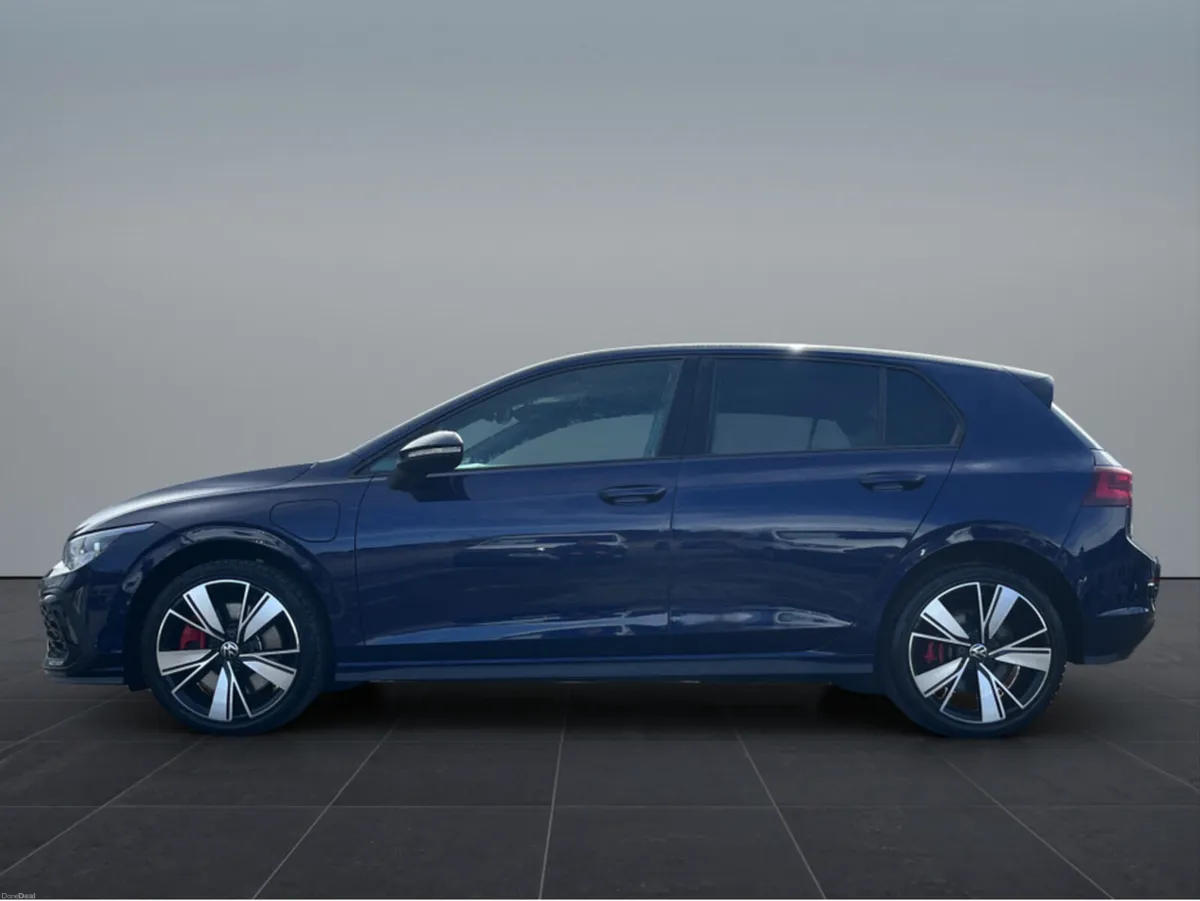 Volkswagen Golf GTE S-A DSG - Image 2