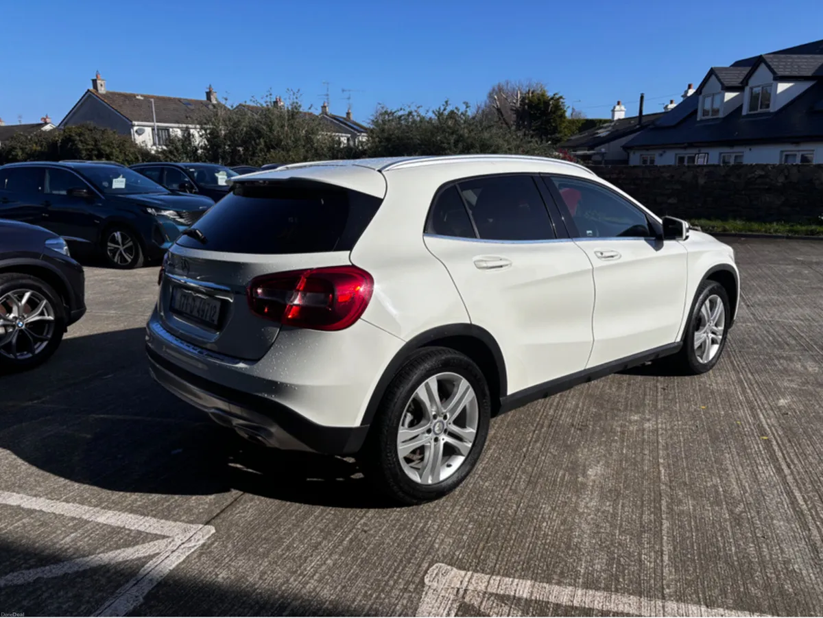 Mercedes-Benz GLA GLA200 D SPORT 5DR AUTO - Image 3
