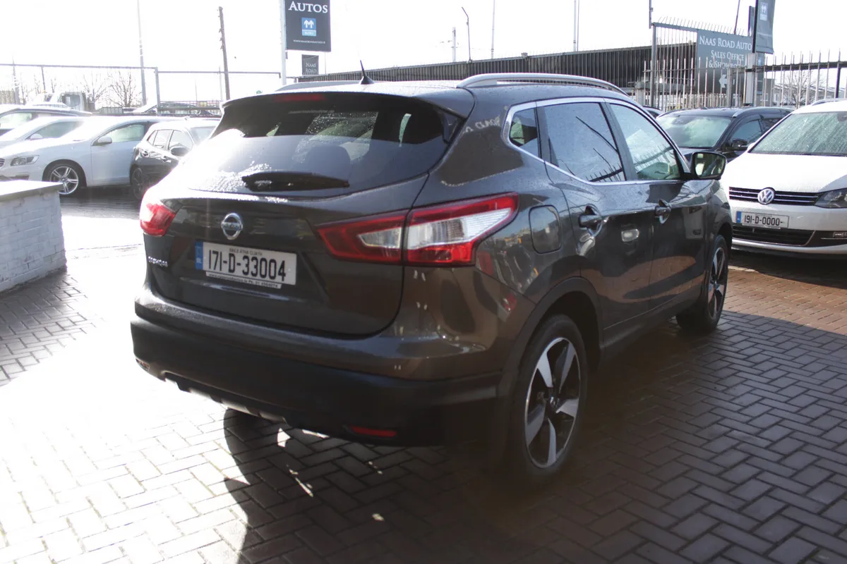 2017 NISSAN QASHQAI 1.2PET SV PREMIUM - Image 4