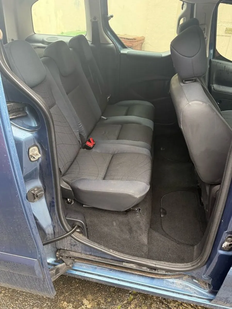 2010 Peugeot Partner - Image 2