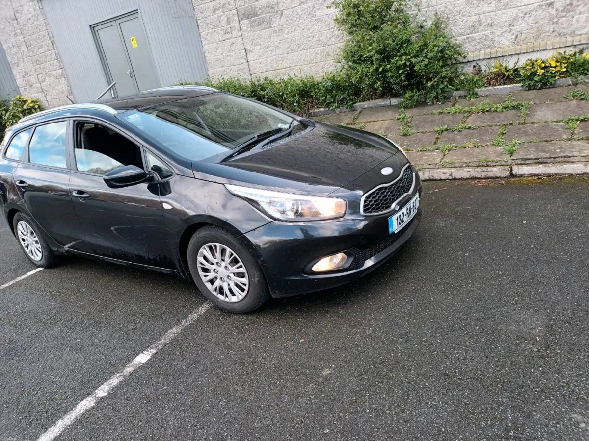 2013 kia ceed 1,4 crdi diesel New NCT 4/27  Taxed - Image 3