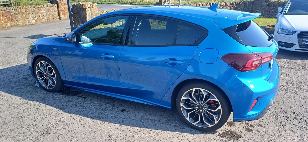 Ford Focus 2022 ST Line Vignale 1.5 TDI Auto - Image 2