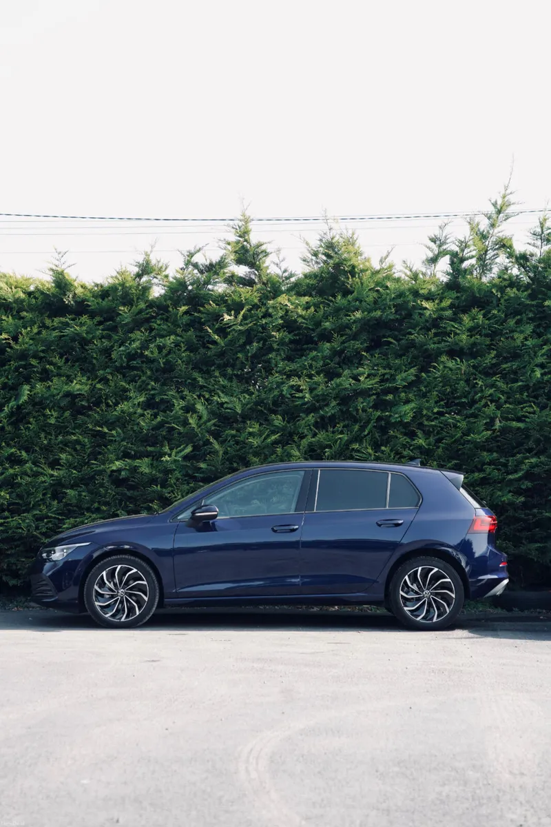 Volkswagen 2.0 Golf  2023 With Low Mileage - Image 2