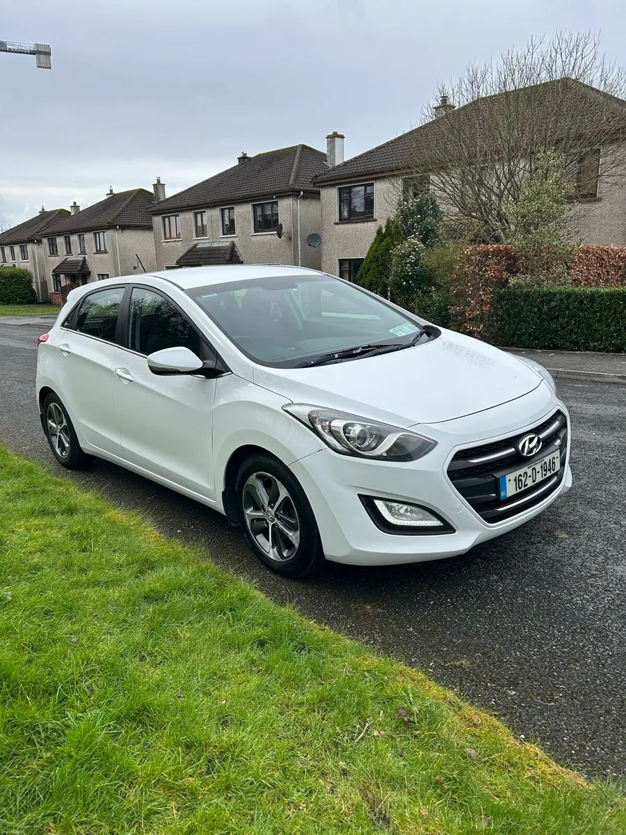 Hyundai i30 1.6L Deluxe - Image 1