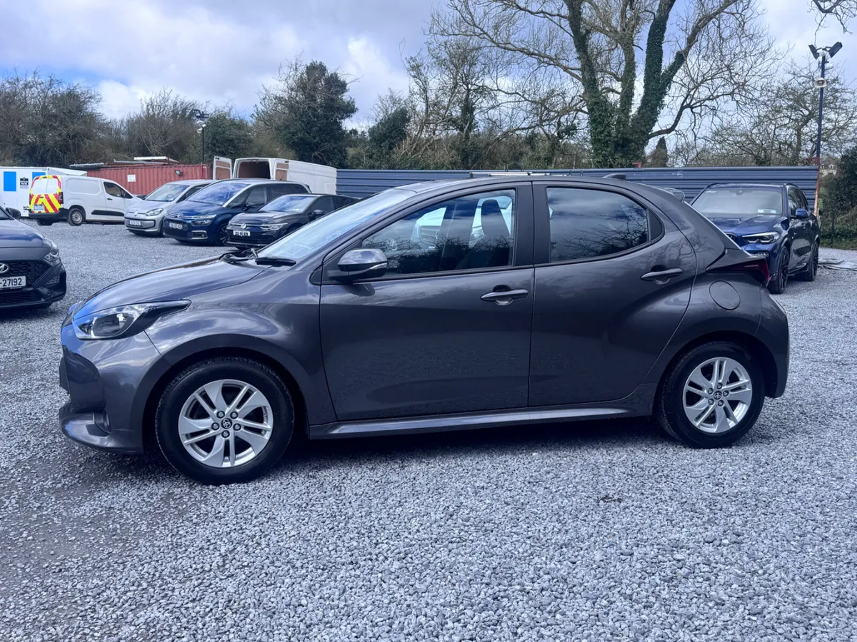 2022 Toyota Yaris Luna ZERO DEPOSIT FINANCE - Image 6