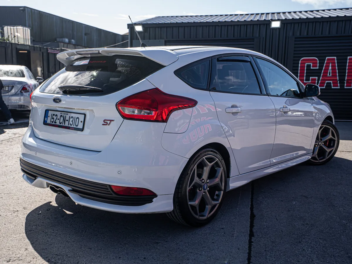 152 Focus ST-3 2.0d Model/High spec/Warranty - Image 2