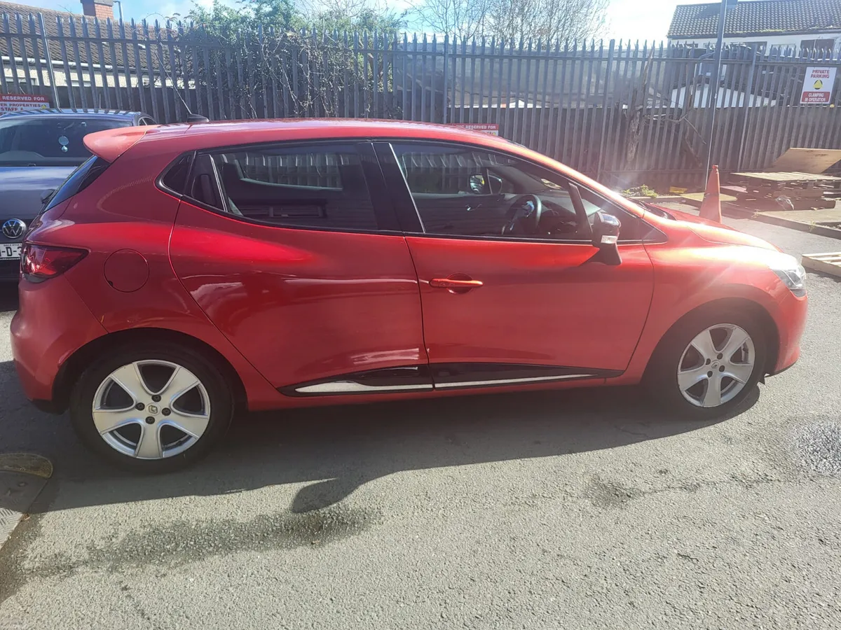 2014 Renault Clio 1.2 16V  DYNAMIQUE - Image 3
