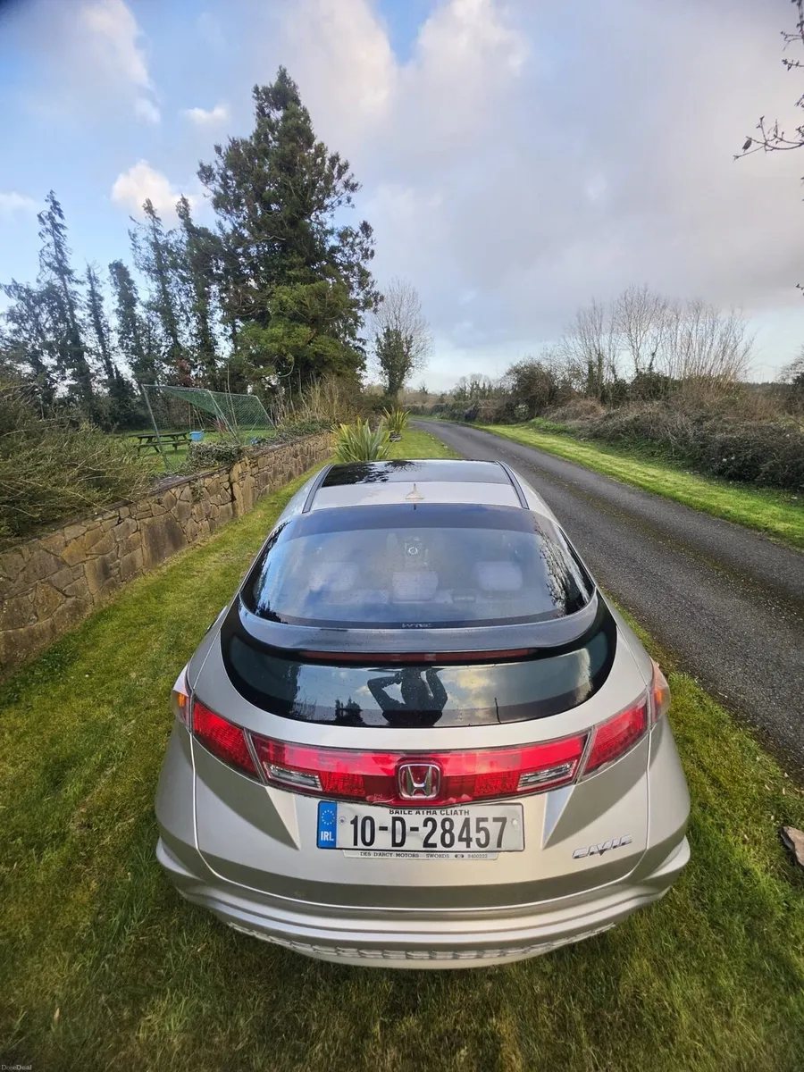 Honda Civic 2010 1.8L i-Vtec i-Shift NCT 11/26 - Image 4