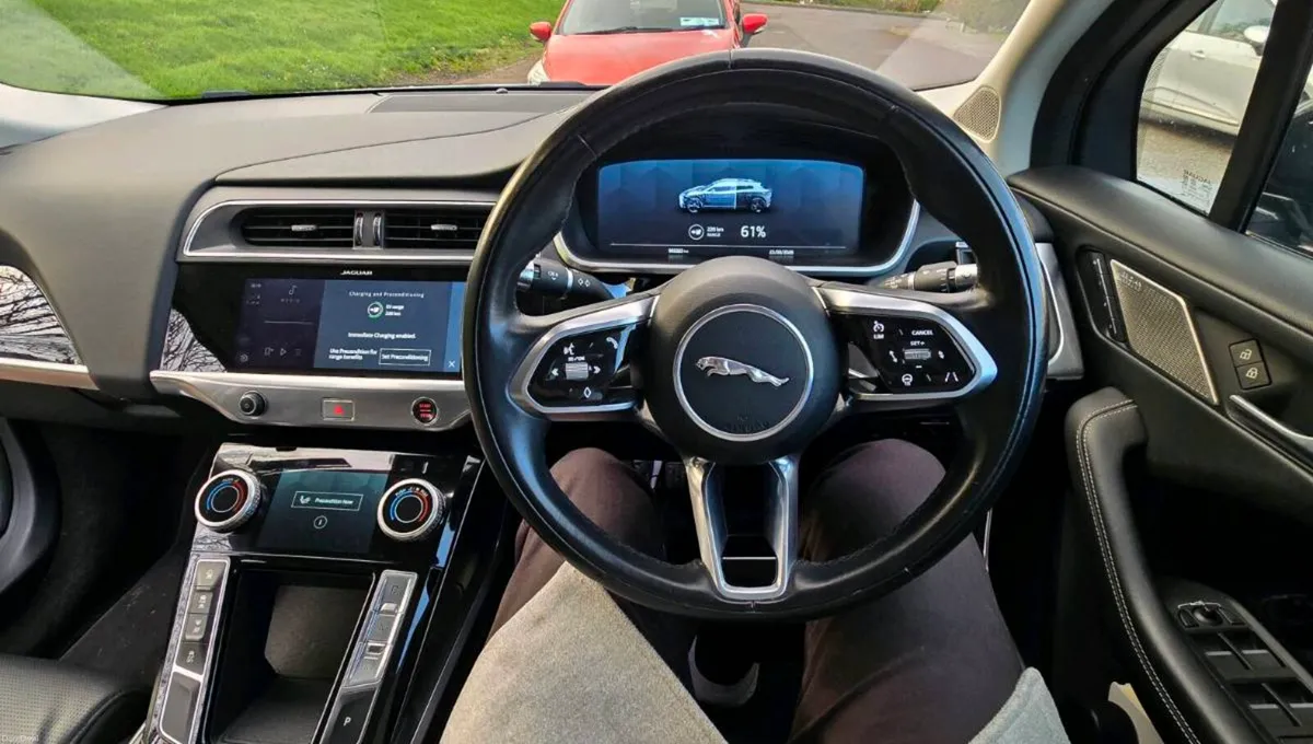 2021 Jaguar i-Pace HSE Black Edition - Image 2