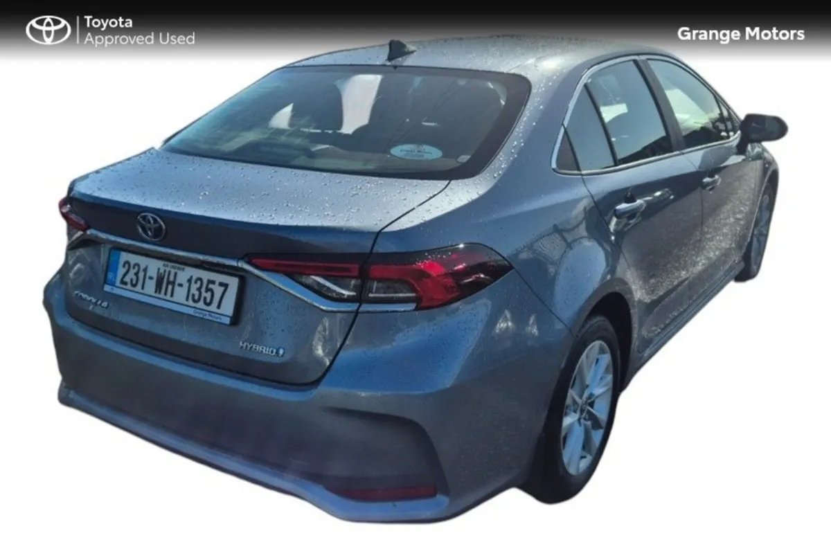 Toyota Corolla 1.8 LUNA SALOON**FULL TOYOTA SERVIC - Image 3