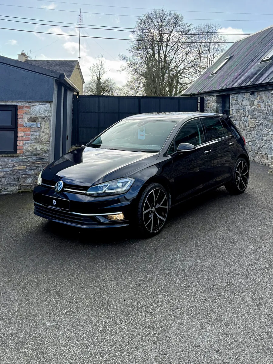 2018 VOLKSWAGEN GOLF TECH EDITION AUTO 1.2 TSI - Image 3