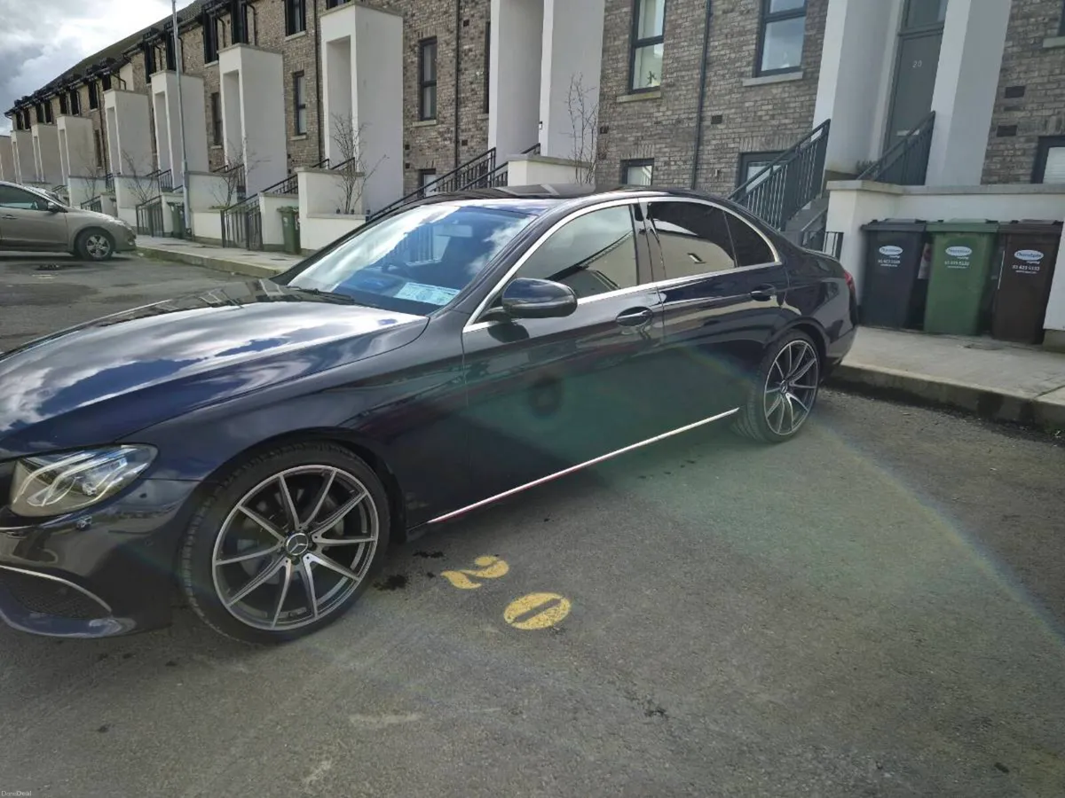 2019 Mercedes Benz E Class E220d Avantgard - Image 2