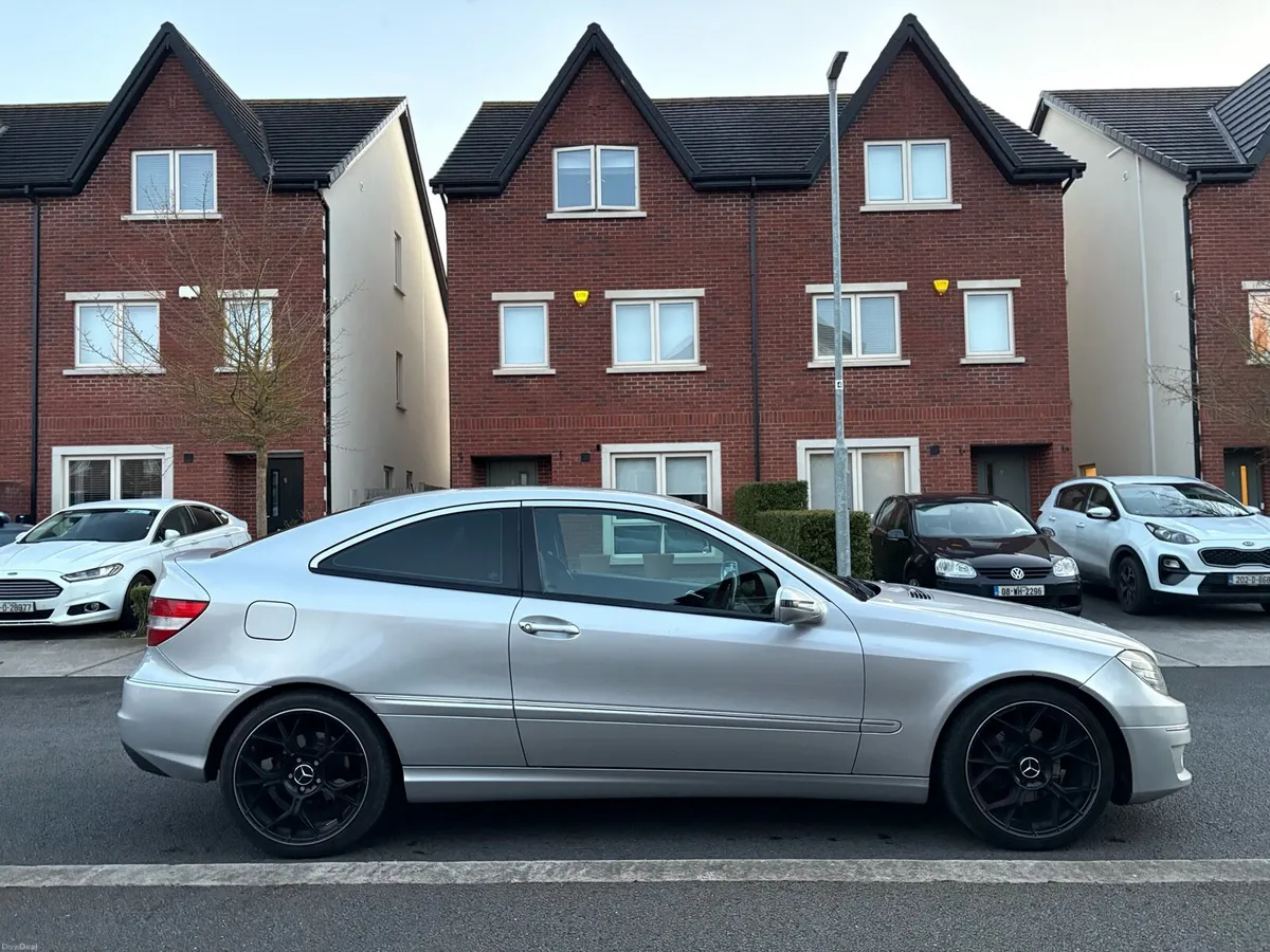 Mercedes Clc 180 Kompressor - Image 2