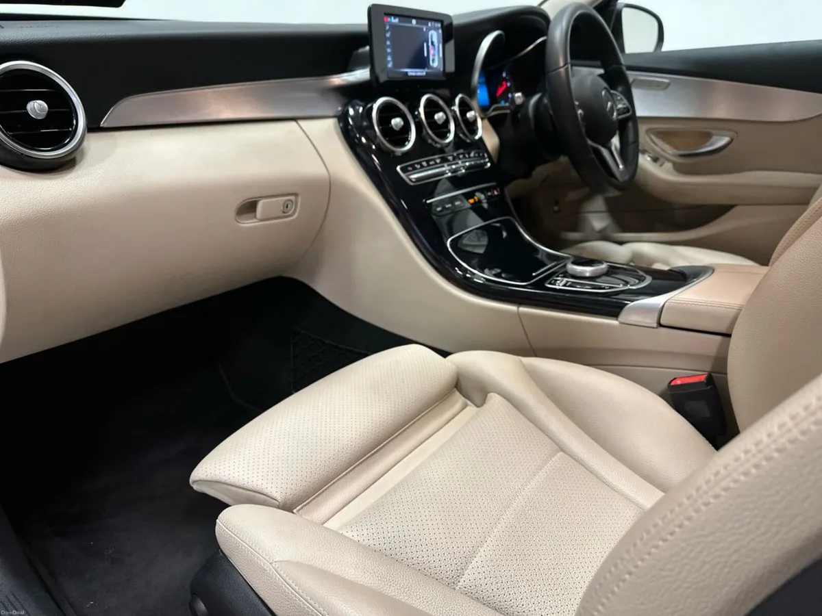 Mercedes-Benz C-Class C300 DE AMG Exterior Line PH - Image 6