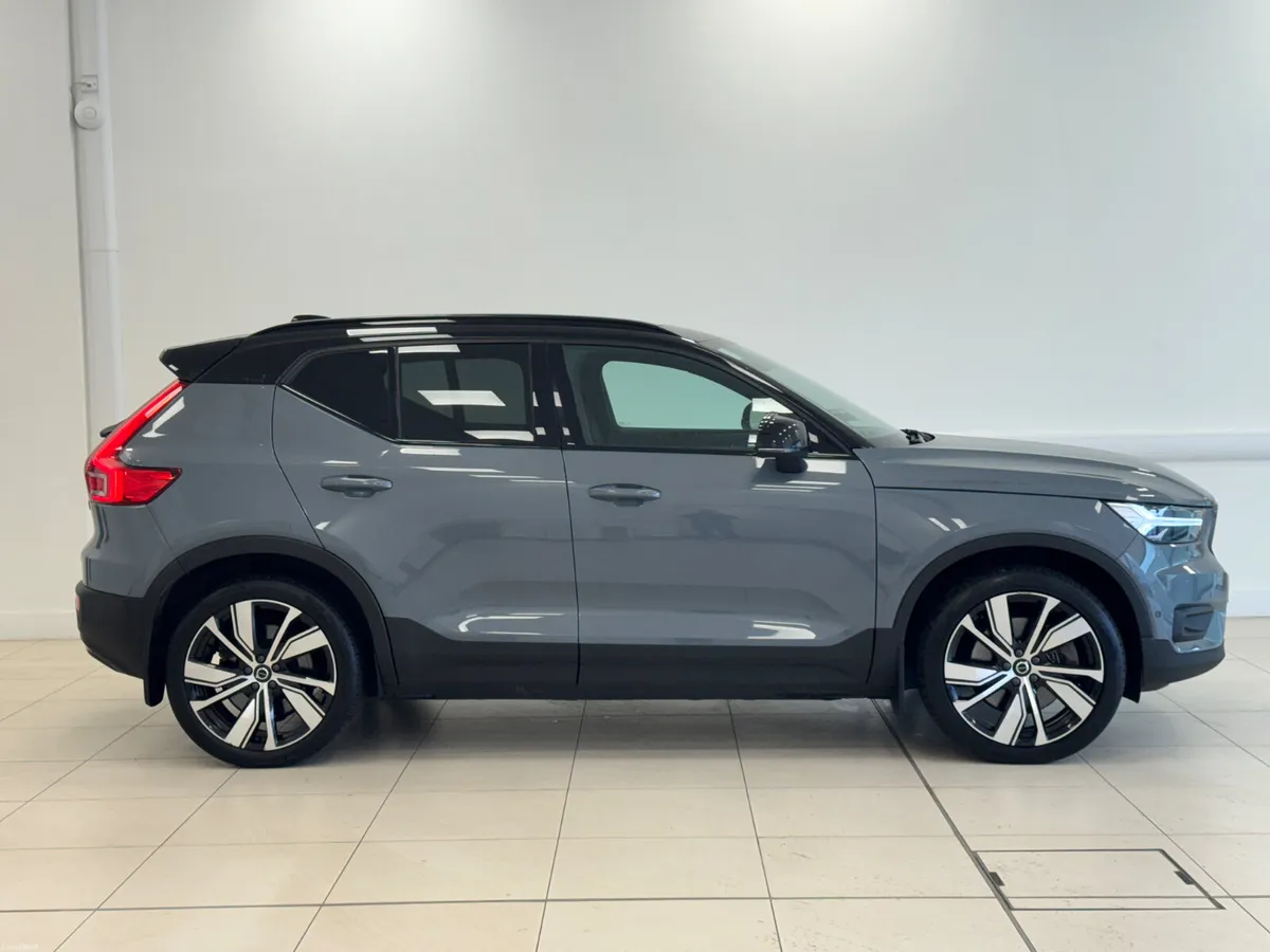 Volvo XC40 2022 - Image 3