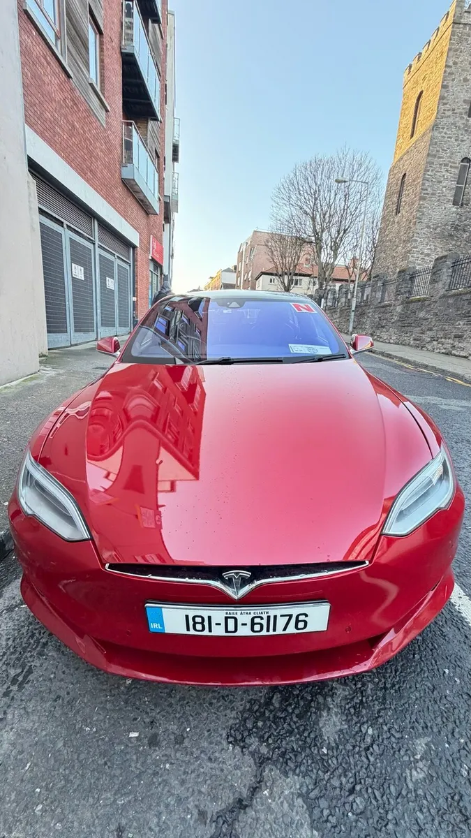 Tesla Model S 75D - Image 2