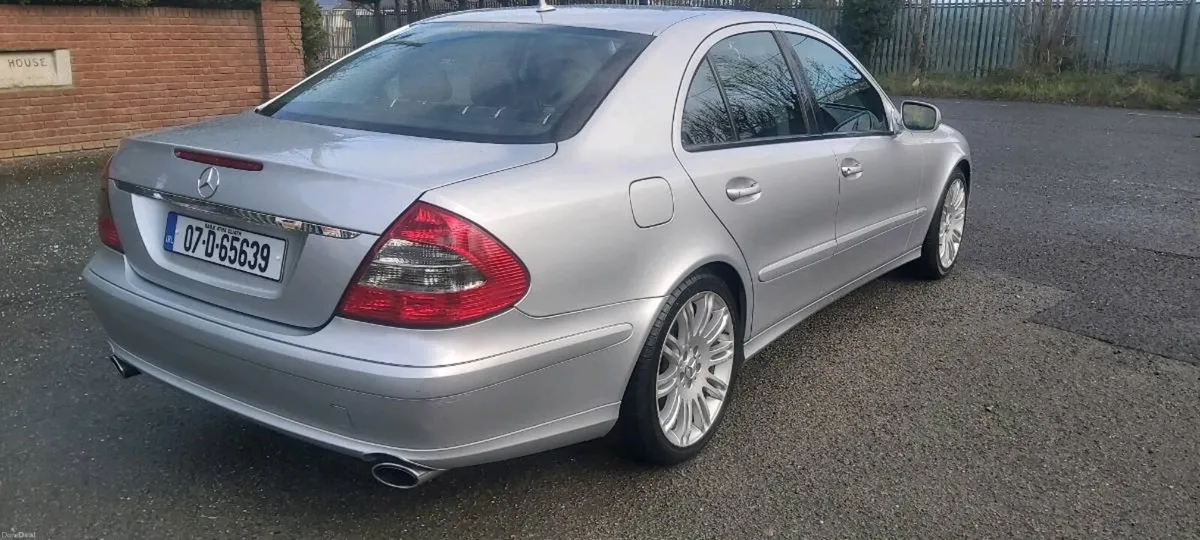 Mercedes e class sport - Image 3