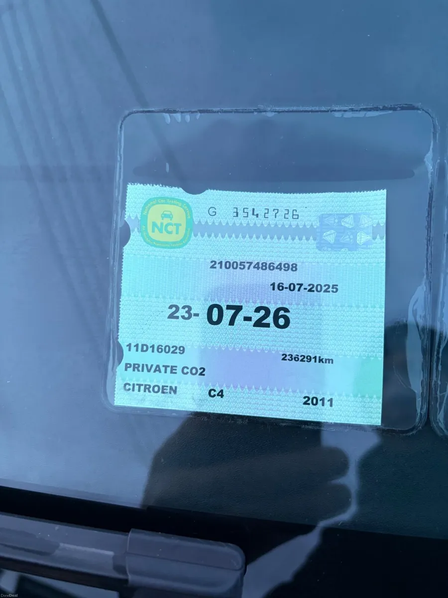 Citroen C4 Picasso AUTO 7 seater - Image 2