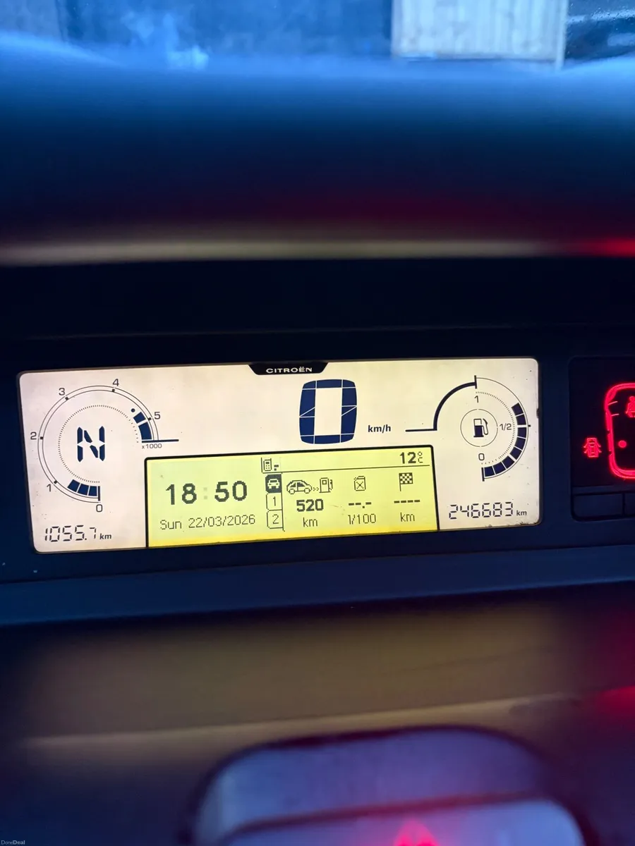 Citroen C4 Picasso AUTO 7 seater - Image 3